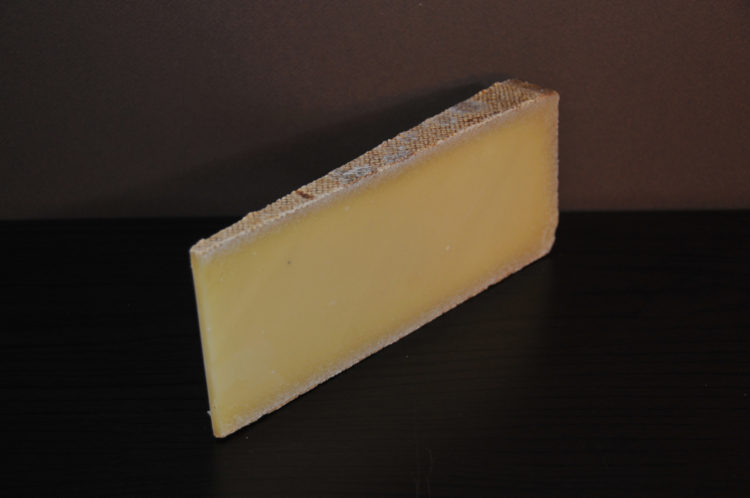 Tranche de fromages de l'Etivaz alpage